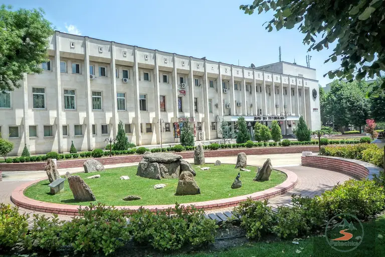 Долмен "Каменната къща"