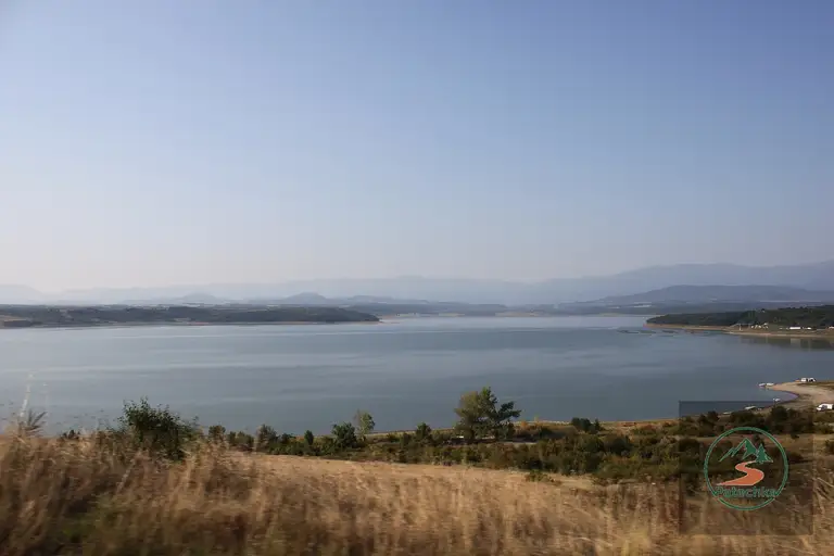 Язовир Огоста – крайбрежна разходка